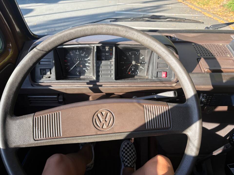 Bild 9/50 von Volkswagen T3 Westfalia Joker 1.6 TD (1982)