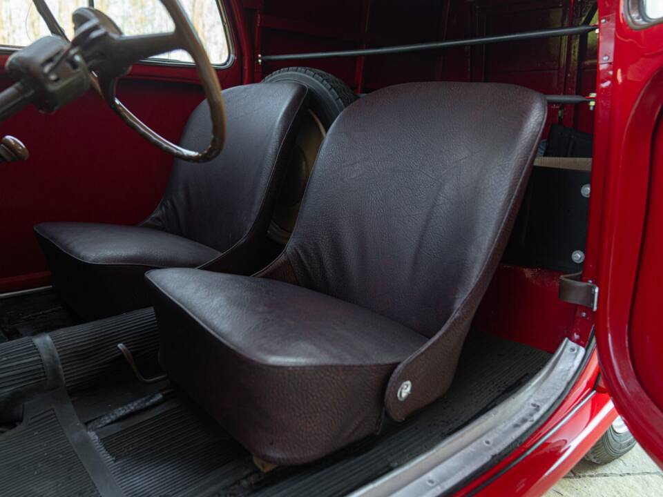 Bild 30/43 von FIAT 500 C Furgonato (1950)