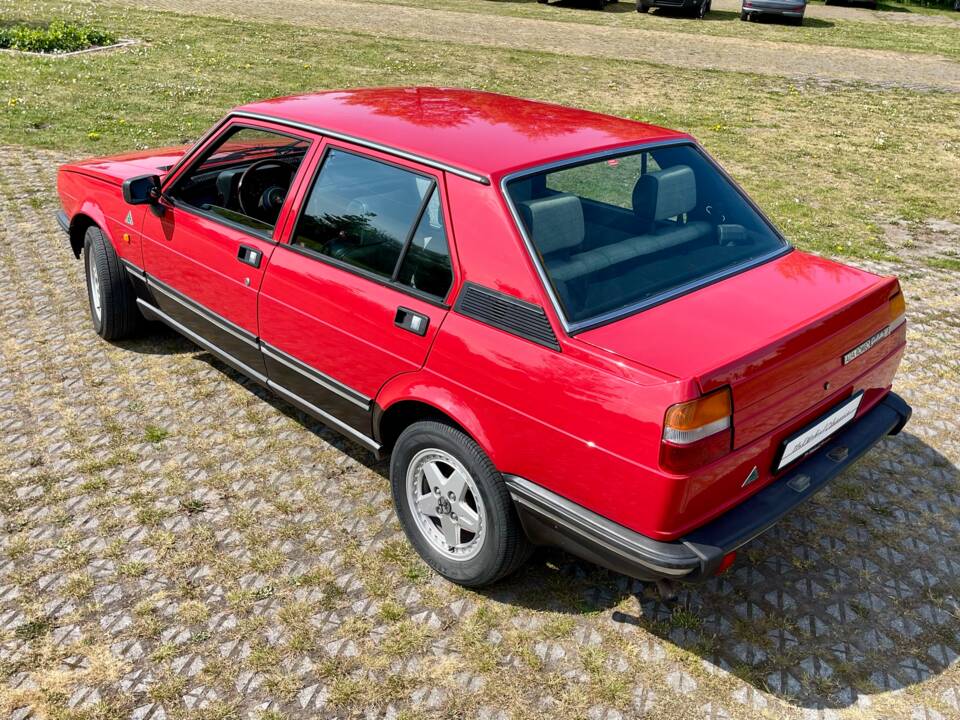 Afbeelding 10/20 van Alfa Romeo Giulietta 1.8 (1982)