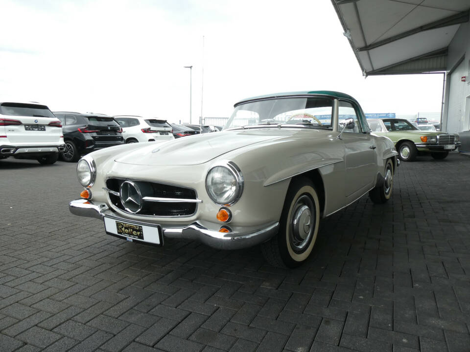 Image 3/29 of Mercedes-Benz 190 SL (1961)