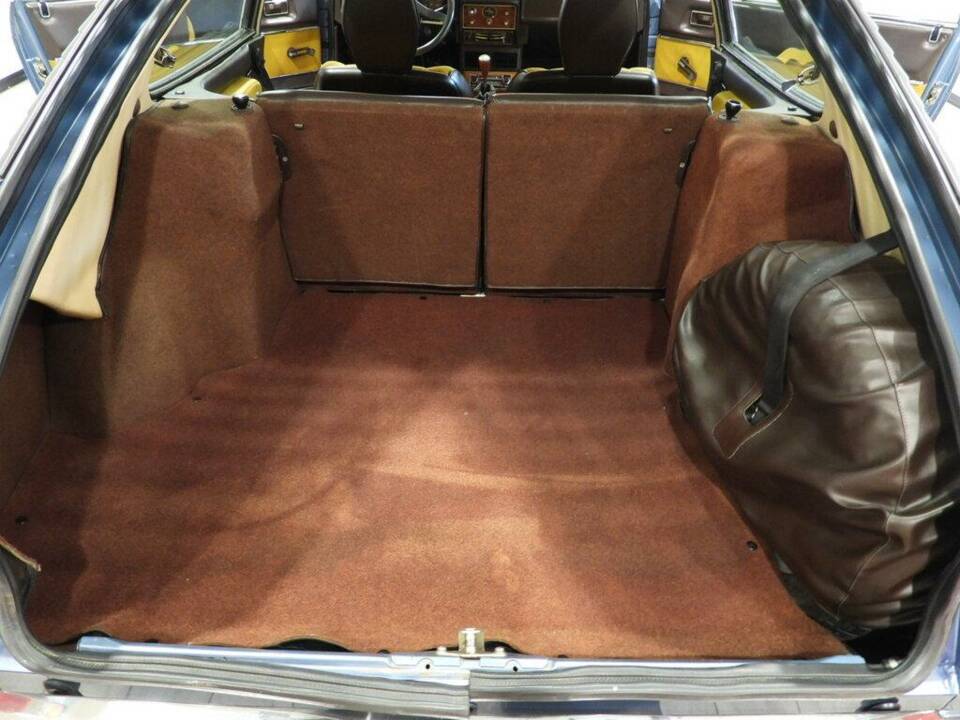 Bild 10/15 von Lancia Beta HPE 1600 (1976)