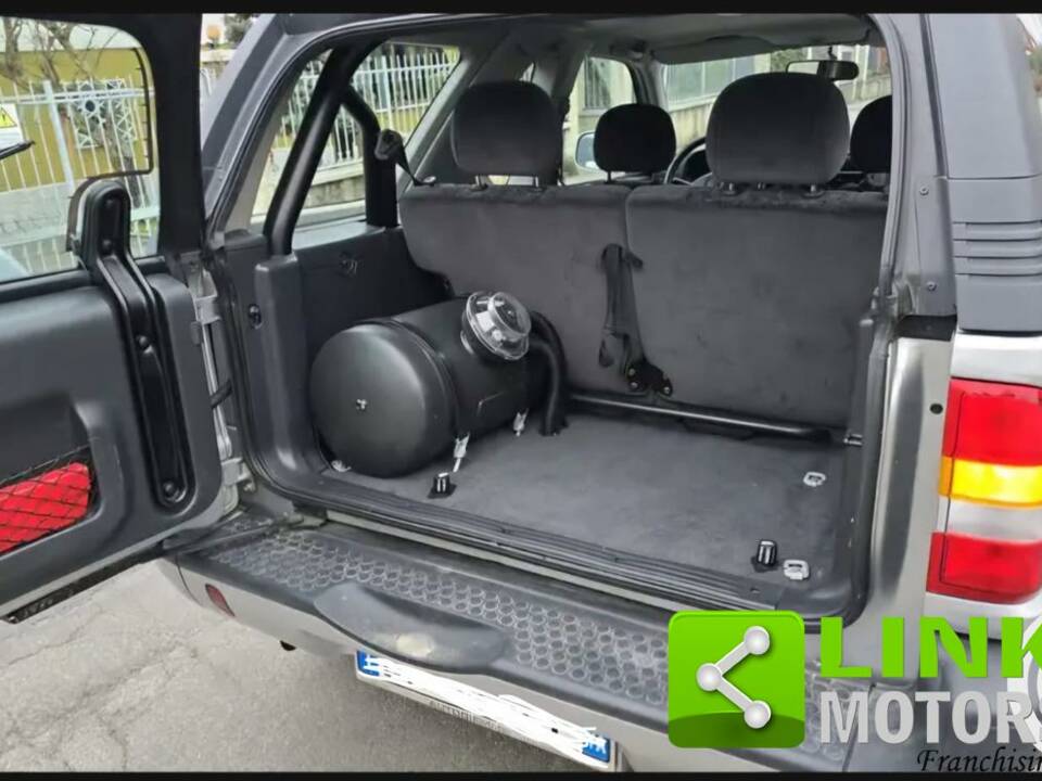 Immagine 9/10 di Opel Frontera 2.2. DTI 16V (2000)