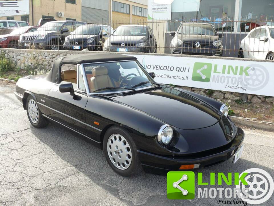 Image 3/10 of Alfa Romeo 2.0 Spider (1991)