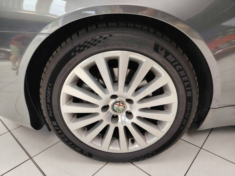 Bild 37/86 von Alfa Romeo Spider 2.2 JTS (2007)