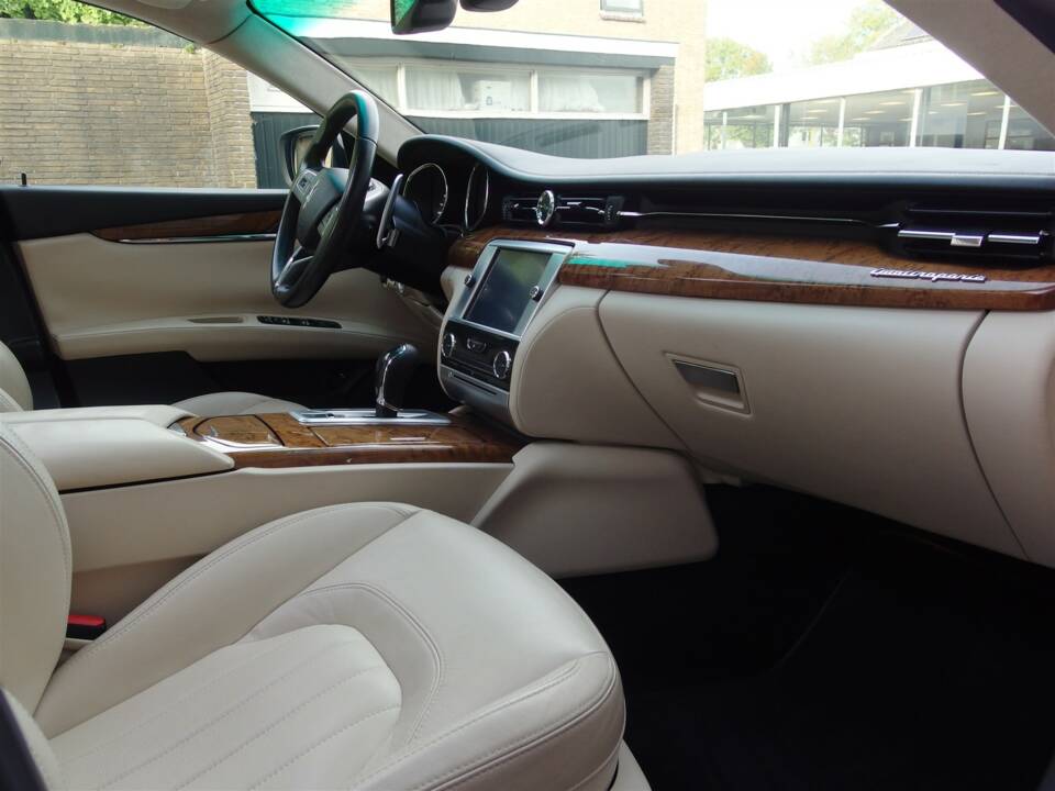 Image 55/98 of Maserati Quattroporte GTS (2015)