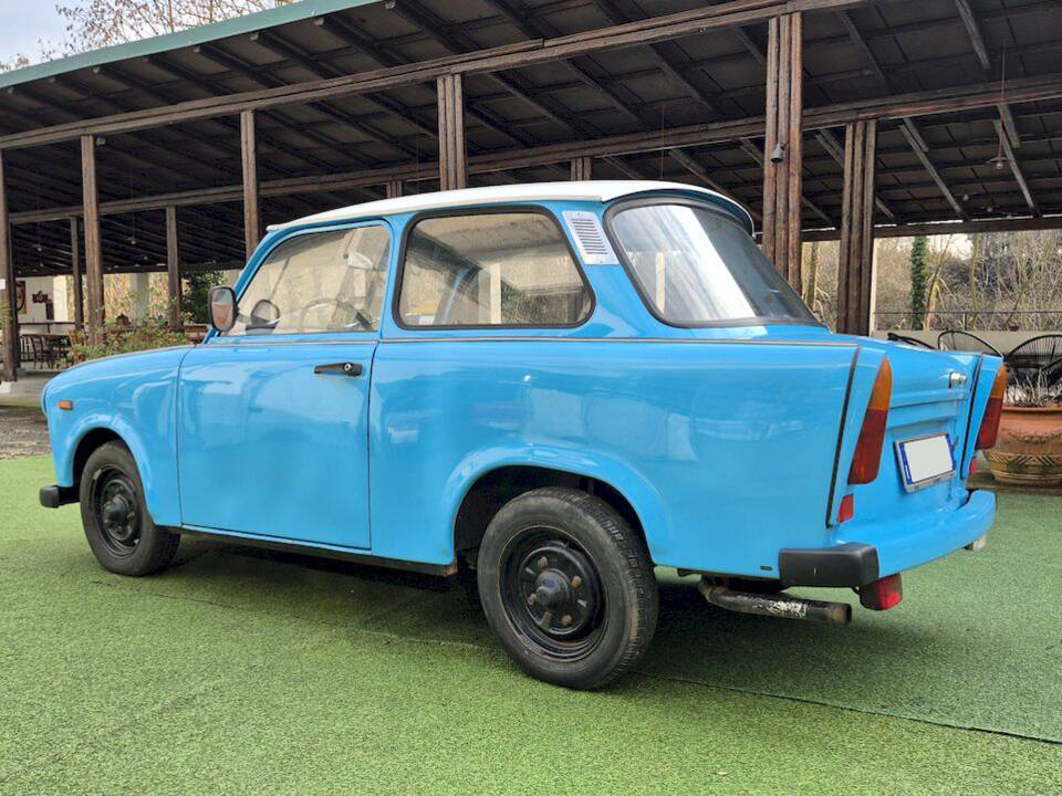Image 15/45 of Trabant 601 (1966)
