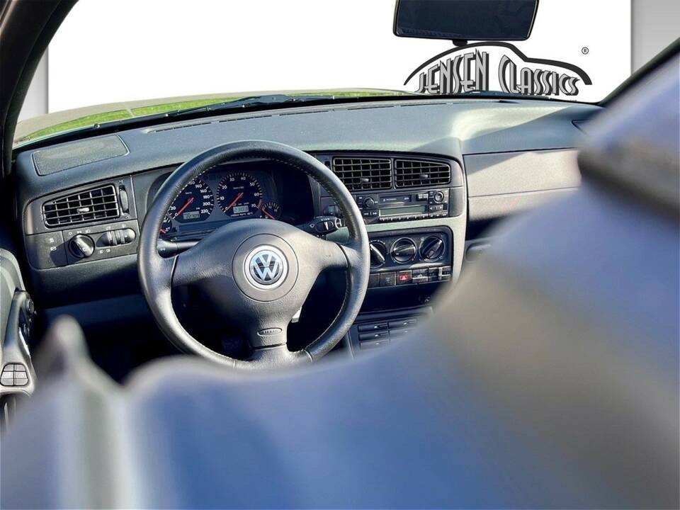 Bild 9/12 von Volkswagen Golf IV Cabrio 1.6 (1999)