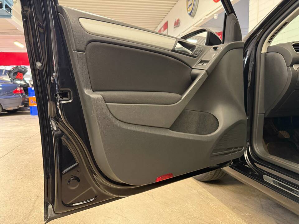 Bild 5/19 von Volkswagen Golf VI 1.2 TSI (2012)