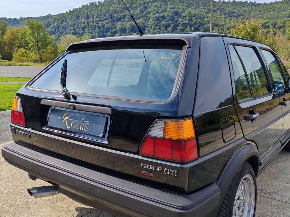 Bild 14/42 von Volkswagen Golf II GTi 16V 1.8 (1986)