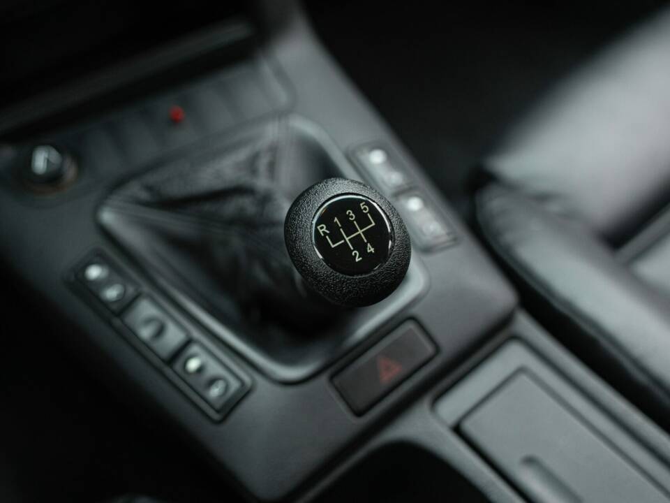 Image 30/50 of BMW 318 (1994)