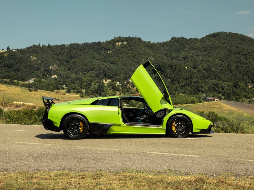 Image 4/25 de Lamborghini Murciélago LP670-4 SV (2009)