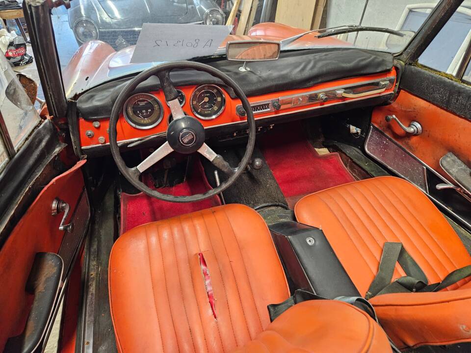 Image 6/9 of FIAT 1500 S (1961)