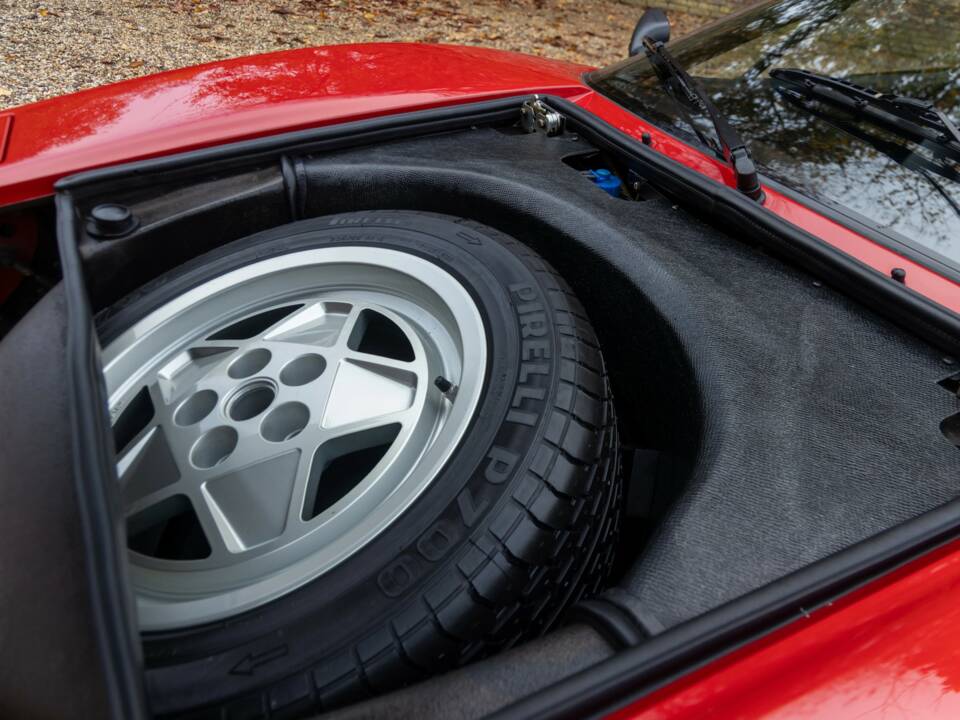 Bild 36/50 von Ferrari 328 GTB (1989)