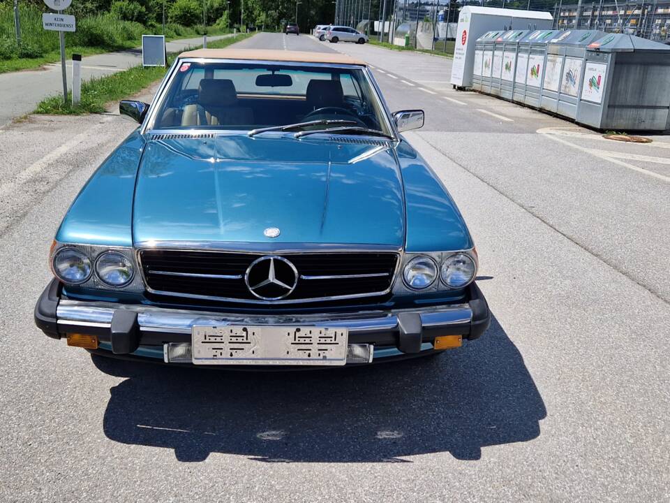 Image 10/82 of Mercedes-Benz 560 SL (1986)