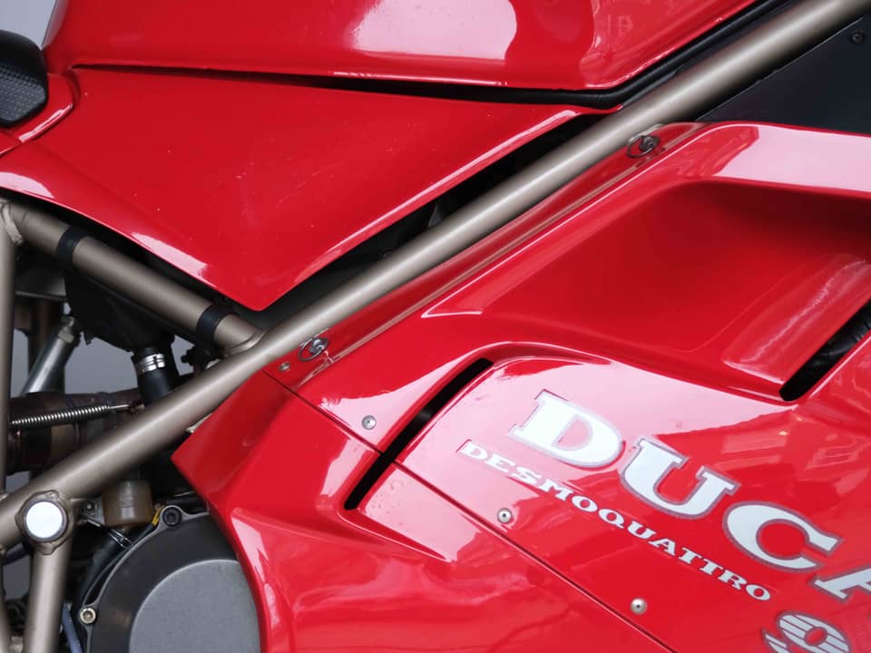 Bild 6/93 von Ducati 916 Strada (1994)