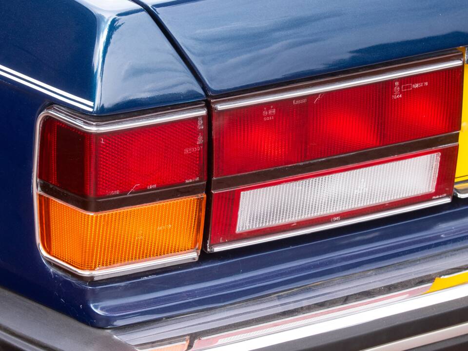 Imagen 18/22 de Rolls-Royce Silver Spirit II (1990)