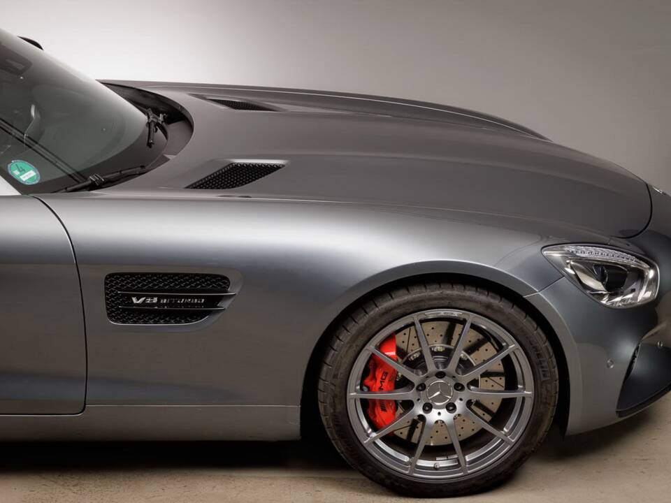 Image 10/29 of Mercedes-AMG GT-S (2015)