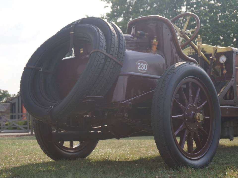 Image 21/32 of Renault AK 90 CV (1906)