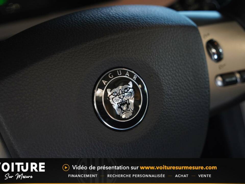 Image 20/37 of Jaguar XK 4.2 (2006)