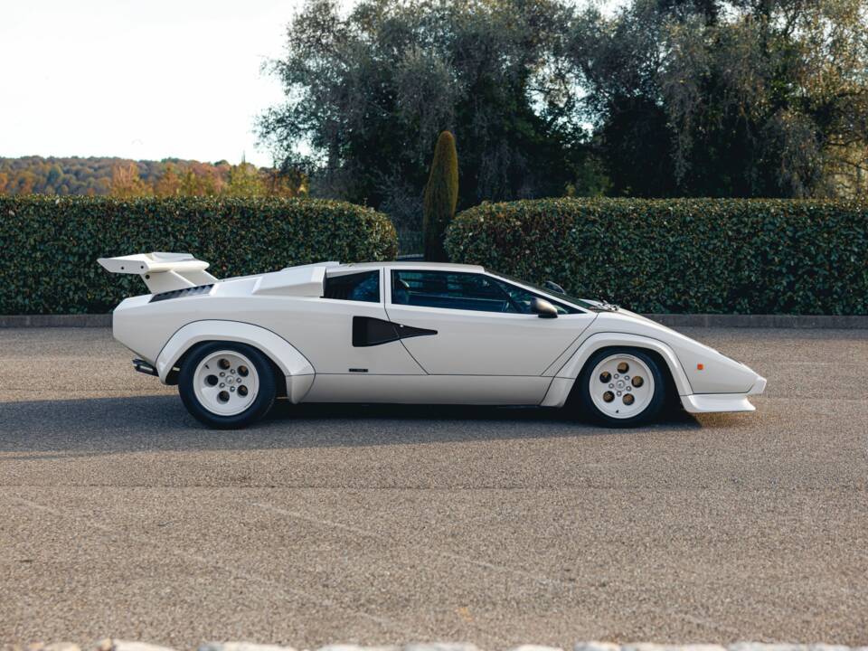 Image 13/73 of Lamborghini Countach LP 400 S (1980)