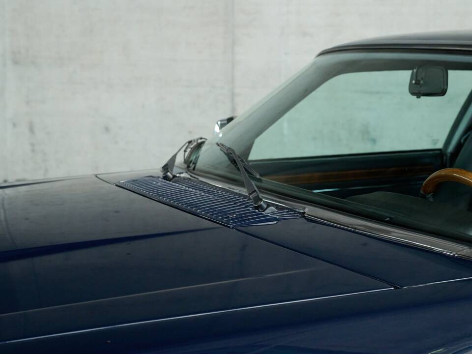 Image 12/50 of Jaguar XJS 5.3 V12 (1993)