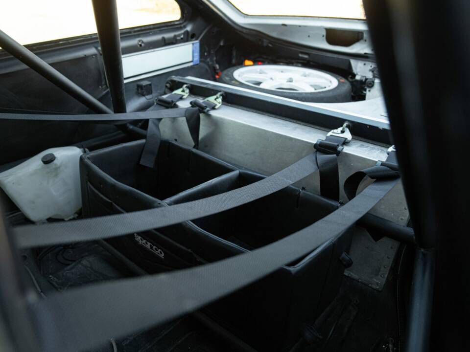 Image 37/50 of Ford Sierra RS Cosworth (1987)