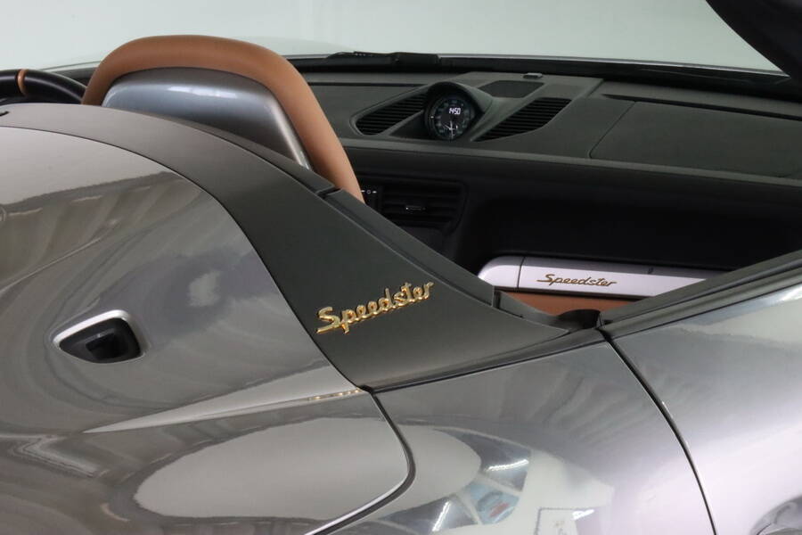 Image 15/20 of Porsche 911 Speedster (2019)