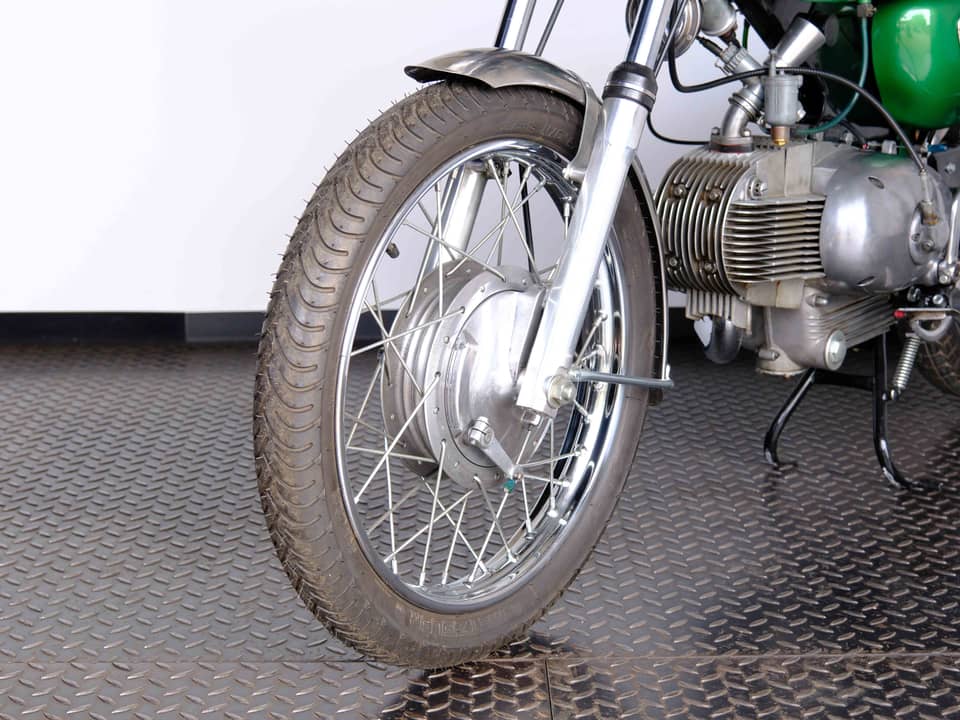 Image 21/57 of Benelli 125 Sport Special (1971)