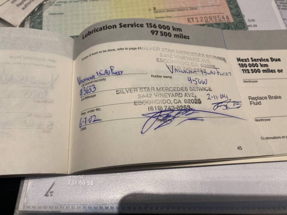 Image 13/19 of Mercedes-Benz 560 SL (1987)