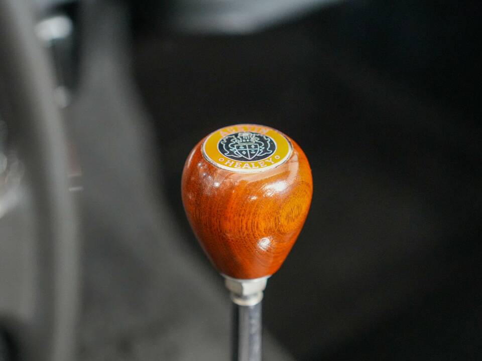 Image 31/43 of Austin-Healey 3000 Mk II (BJ7) (1963)