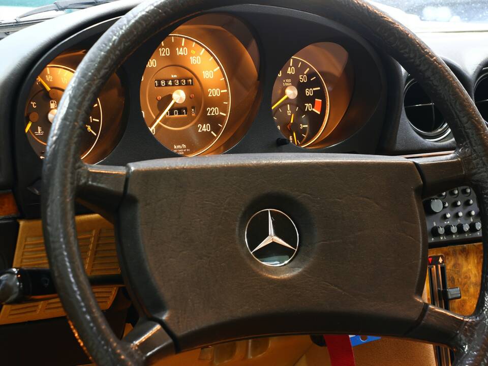 Afbeelding 18/25 van Mercedes-Benz 280 SLC (1980)