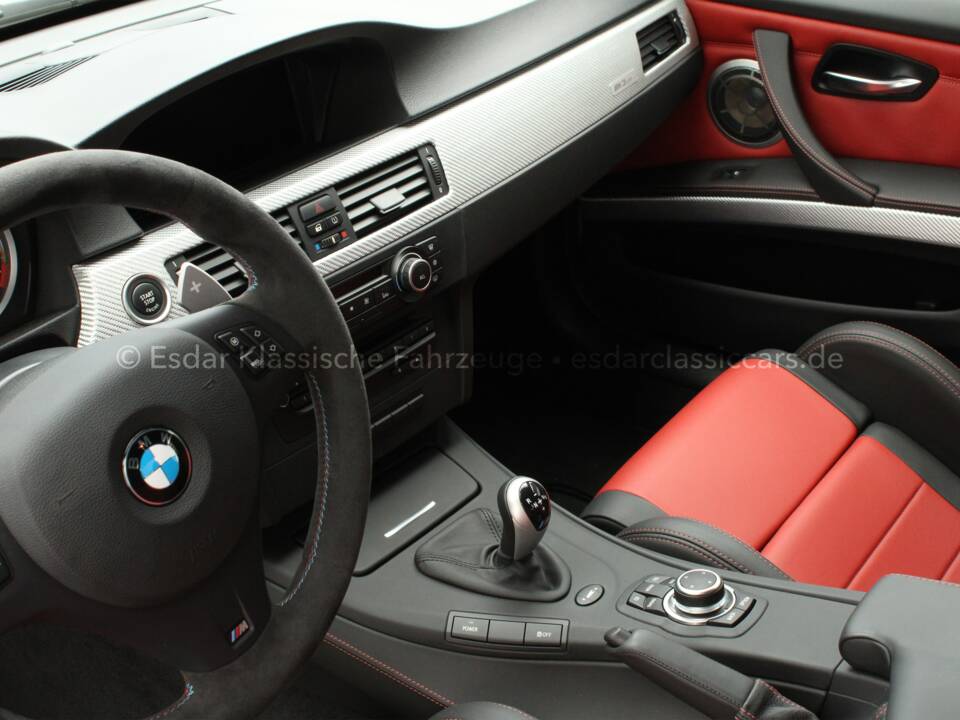 Image 34/41 of BMW M3 (2013)