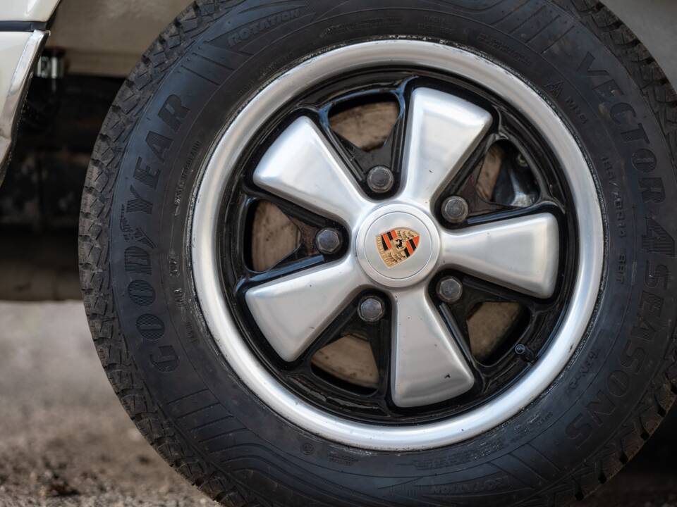 Image 13/25 of Porsche 911 2.2 T (1971)