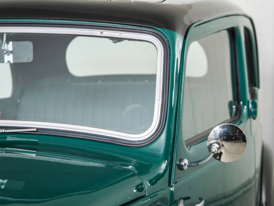 Image 26/50 de Morris Eight (1939)