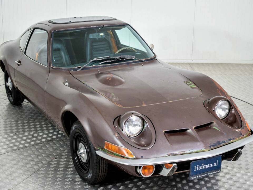 Image 38/50 of Opel GT&#x2F;J 1900 (1971)