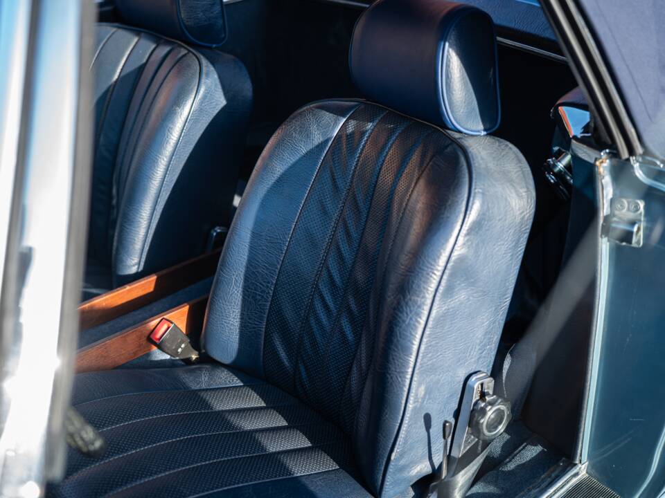 Bild 24/69 von Mercedes-Benz 230 SL (1967)