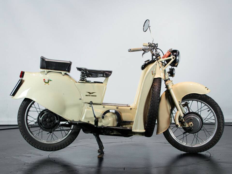 Image 5/50 of Moto Guzzi DUMMY (1951)