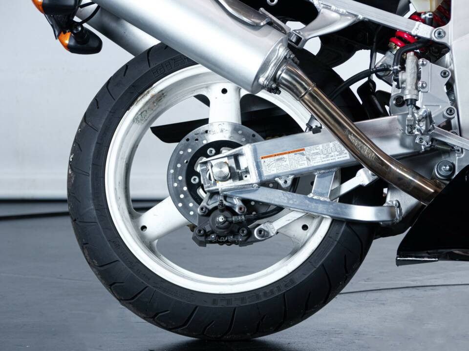 Bild 50/50 von Suzuki TL 1000R (1999)