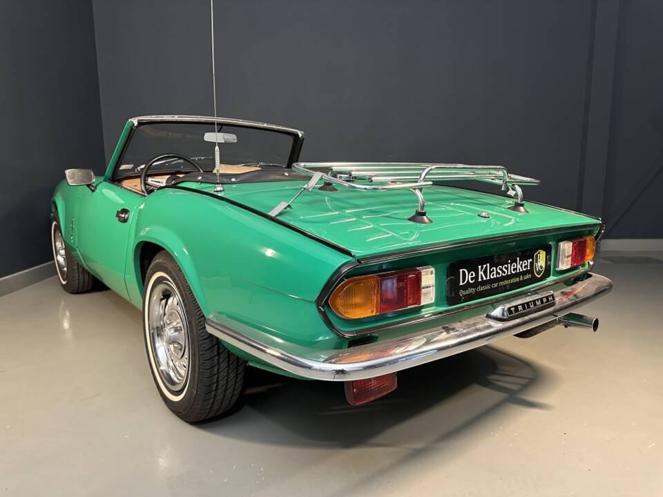 Image 2/30 of Triumph Spitfire 1500 (1977)