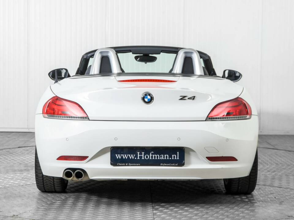 Image 13/50 of BMW Z4 sDrive23i (2010)