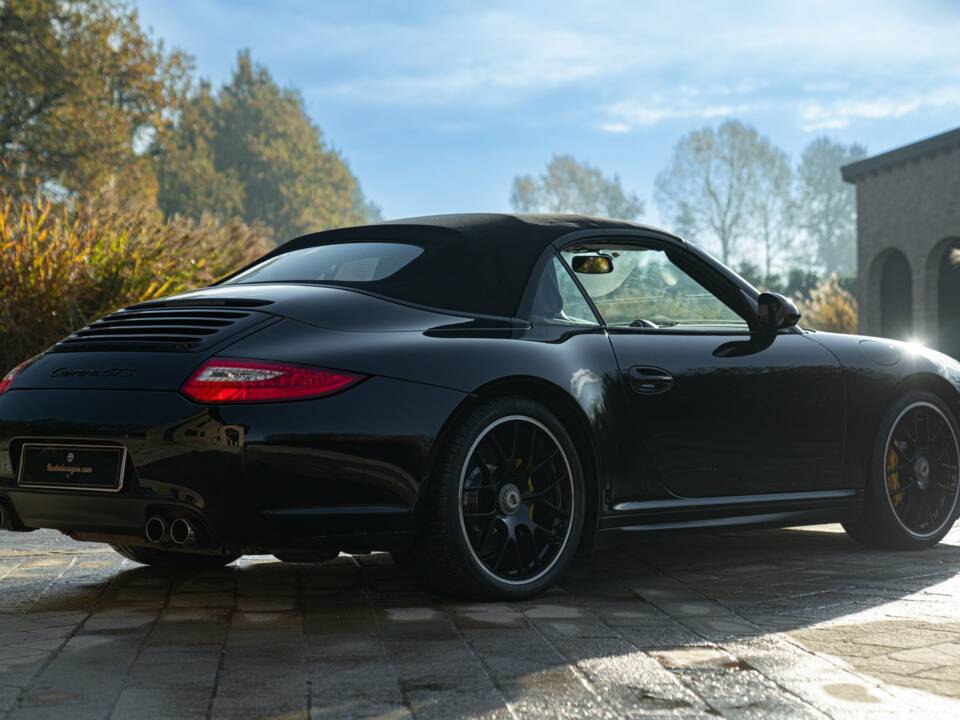 Immagine 7/50 di Porsche 911 Carrera GTS (2011)