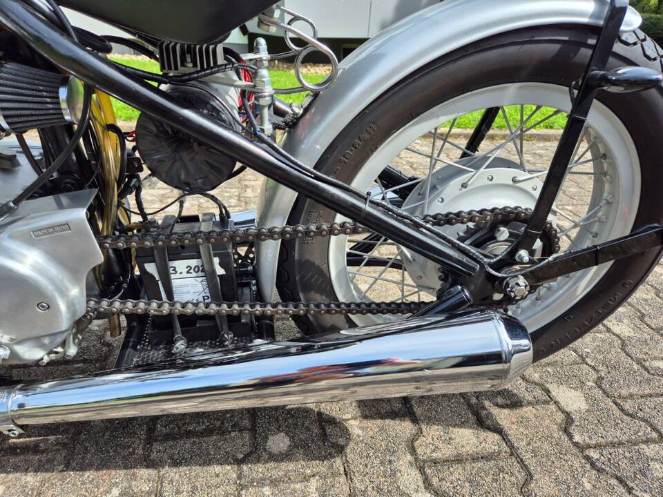Bild 11/13 von Yamaha DUMMY (1982)