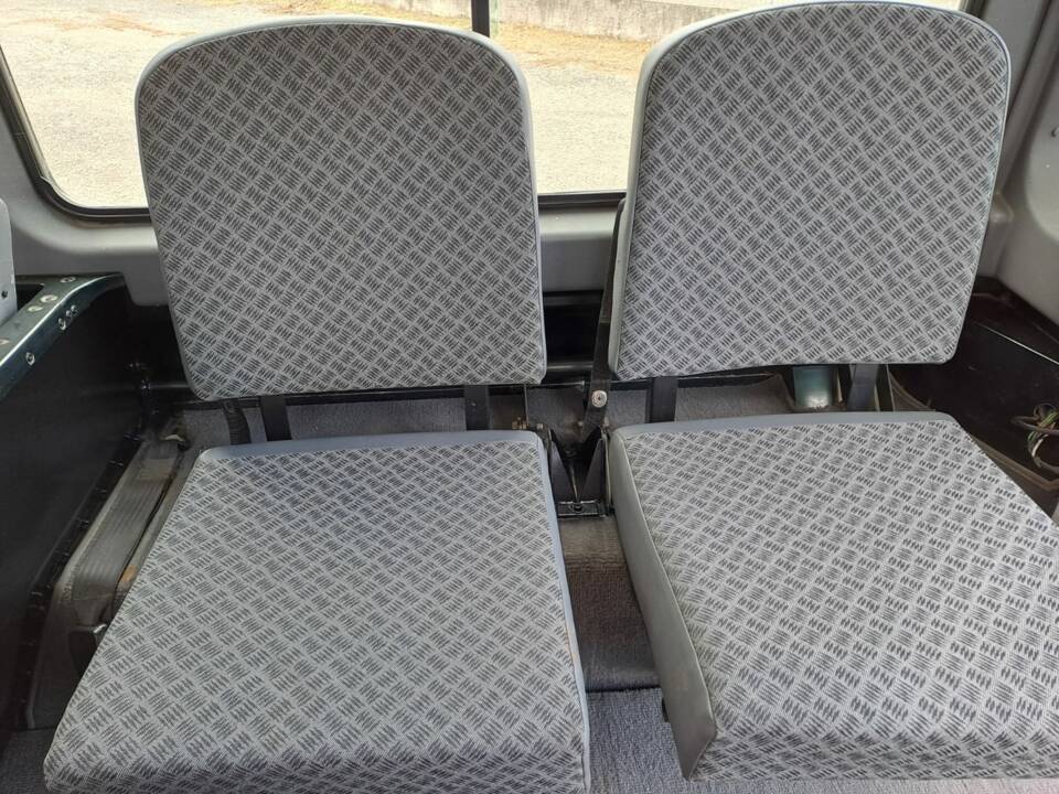 Immagine 43/83 di Land Rover Defender 90 Td5 (1999)