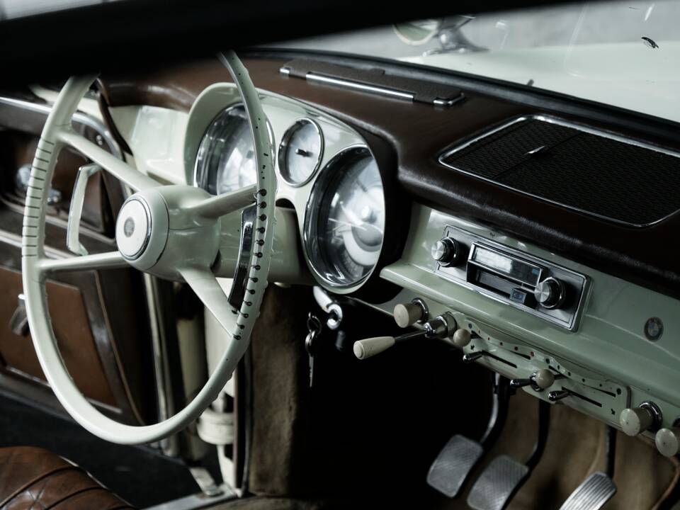 Bild 41/50 von BMW 503 (1959)