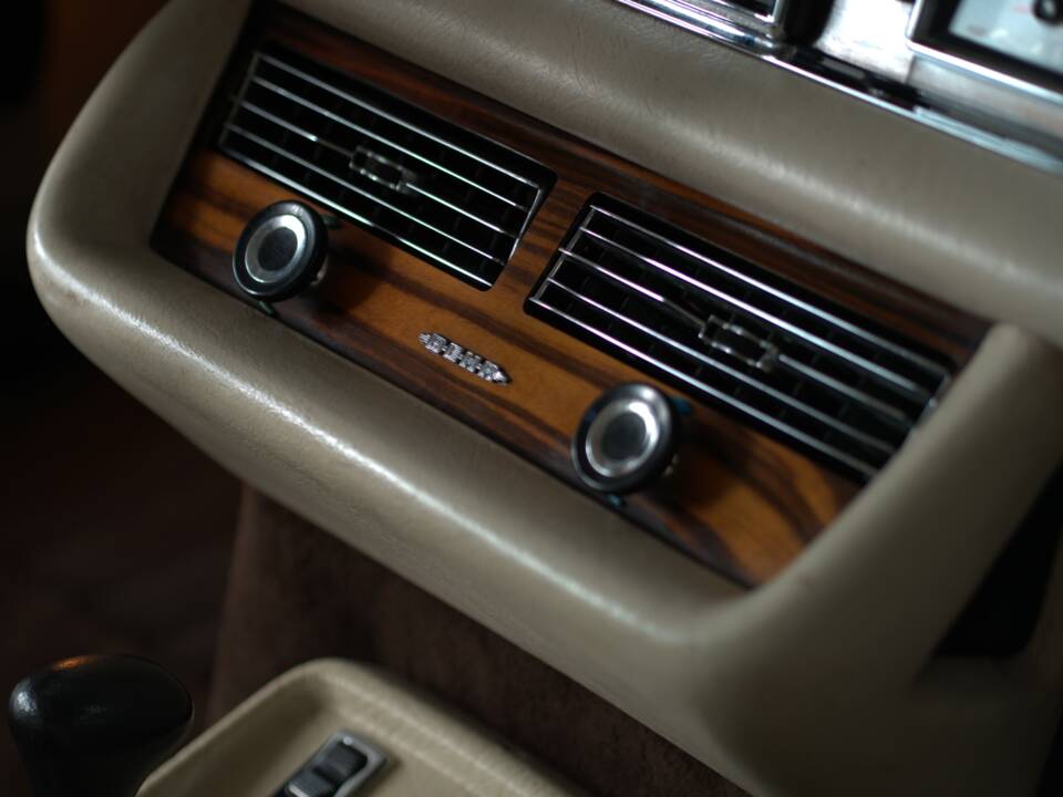 Image 48/57 of Mercedes-Benz 280 SE 3,5 (1971)