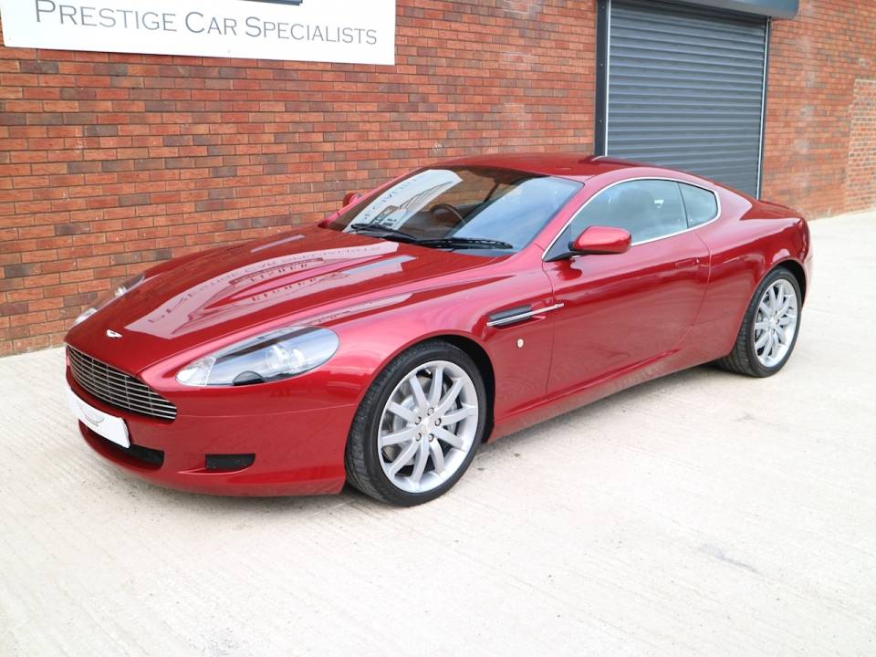 Bild 16/25 von Aston Martin DB 9 (2005)