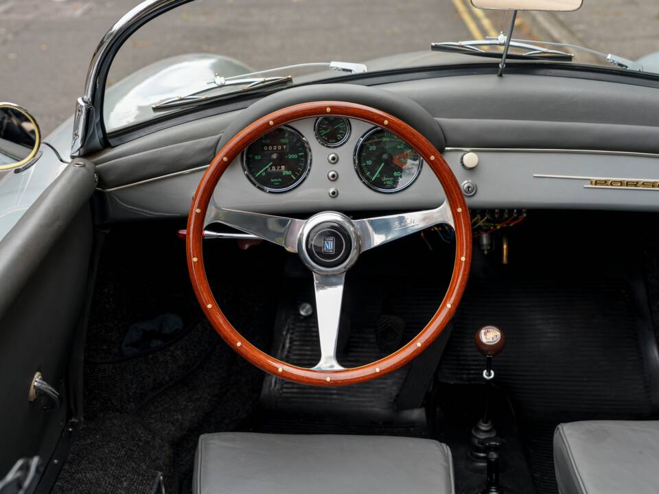 Image 21/35 of Porsche 356 1500 Speedster (1954)