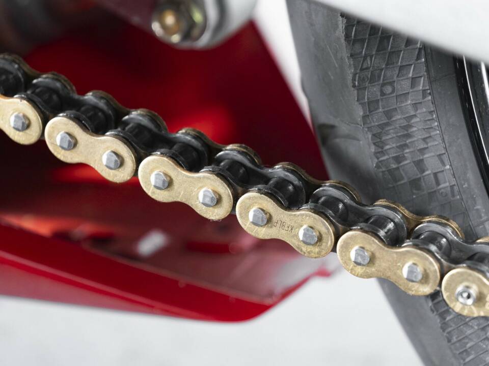 Image 26/44 of Yamaha YZF 1000 R1 (1998)