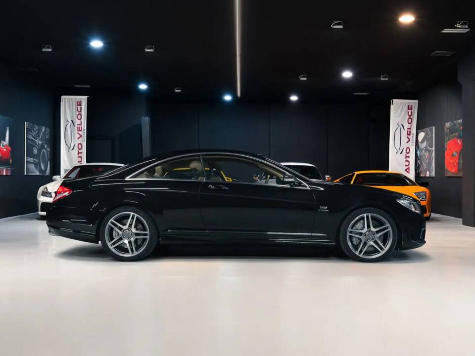 Image 8/40 of Mercedes-Benz CL 65 AMG (2008)