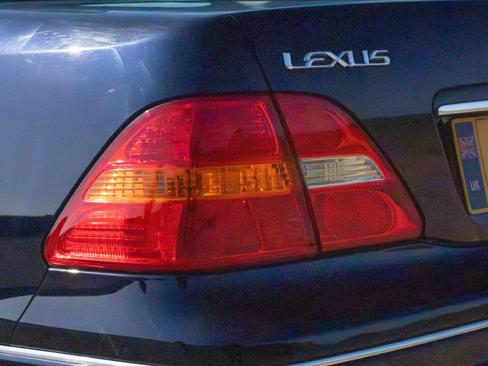 Afbeelding 16/50 van Lexus LS 430 (2002)